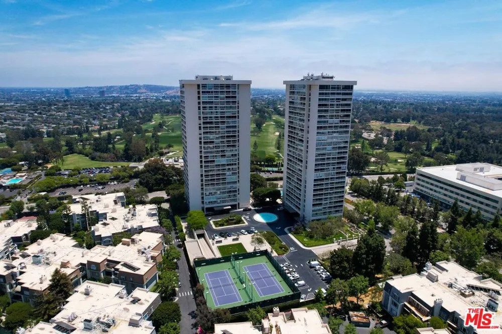 2220 Avenue Of The Stars #1501 Los Angeles, CA 90067