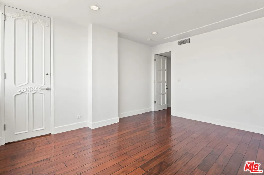 2220 Avenue Of The Stars #1501 Los Angeles, CA 90067