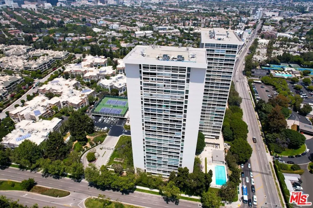 2220 Avenue Of The Stars #1501 Los Angeles, CA 90067
