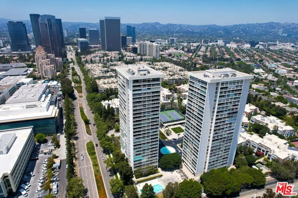 2220 Avenue Of The Stars #1501 Los Angeles, CA 90067