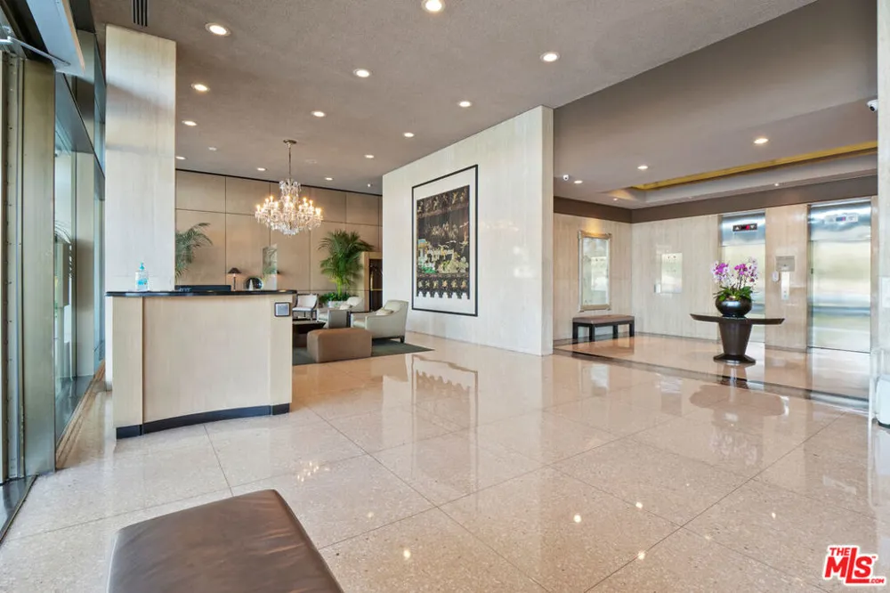 2220 Avenue Of The Stars #1501 Los Angeles, CA 90067