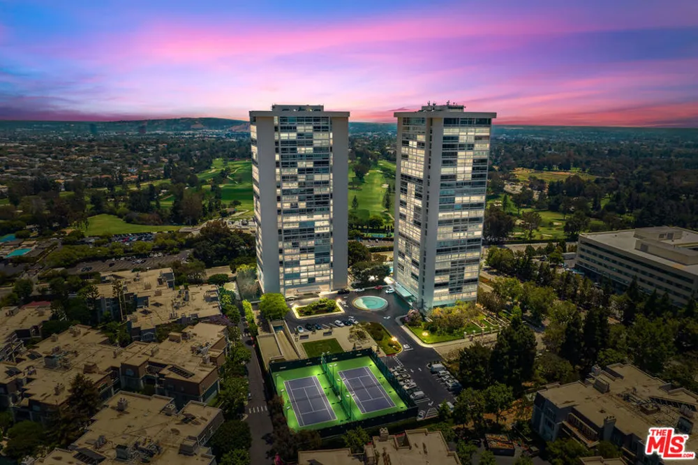 2220 Avenue Of The Stars #1501 Los Angeles, CA 90067
