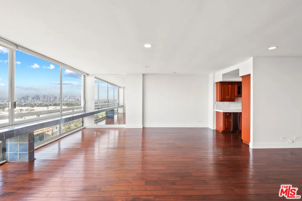 2220 Avenue Of The Stars #1501 Los Angeles, CA 90067