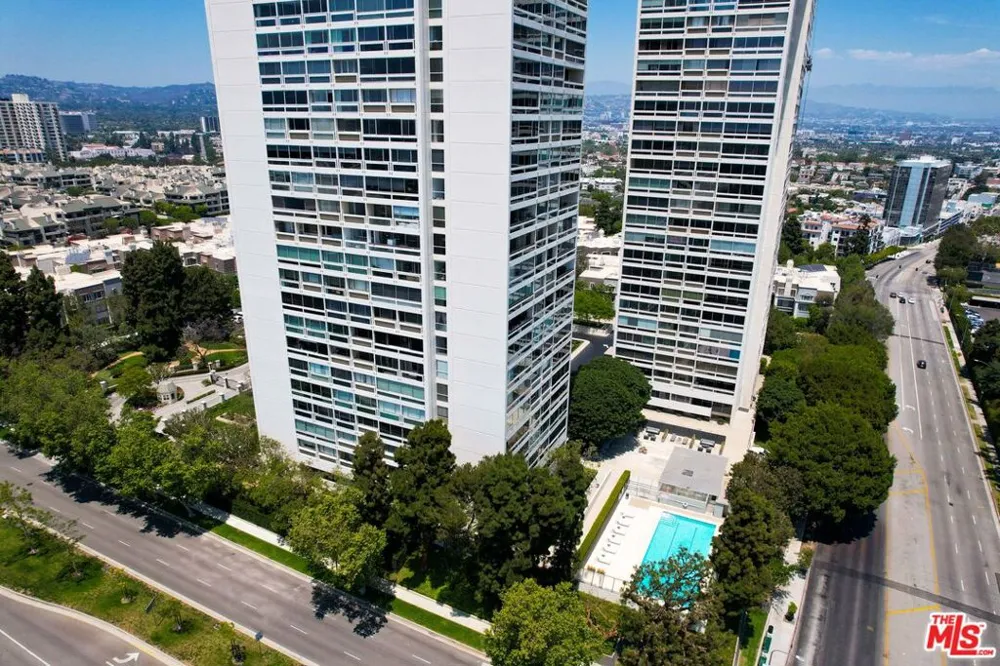 2220 Avenue Of The Stars #1501 Los Angeles, CA 90067