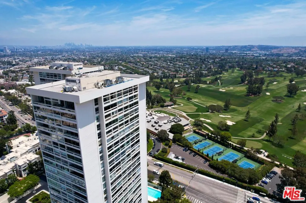 2220 Avenue Of The Stars #1501 Los Angeles, CA 90067