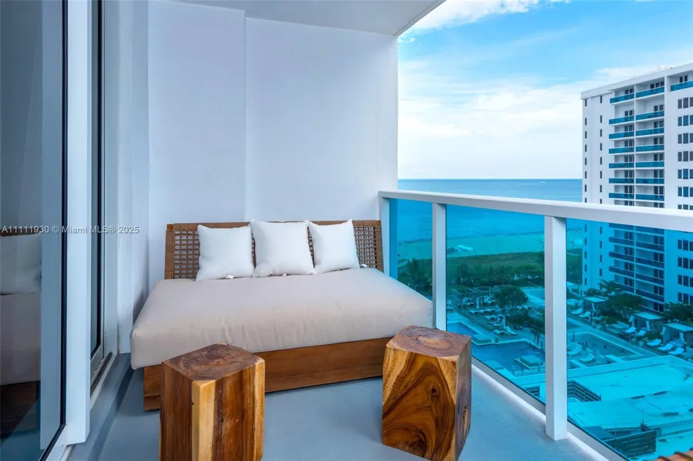 102 24th St #1106 Miami Beach, FL 33139
