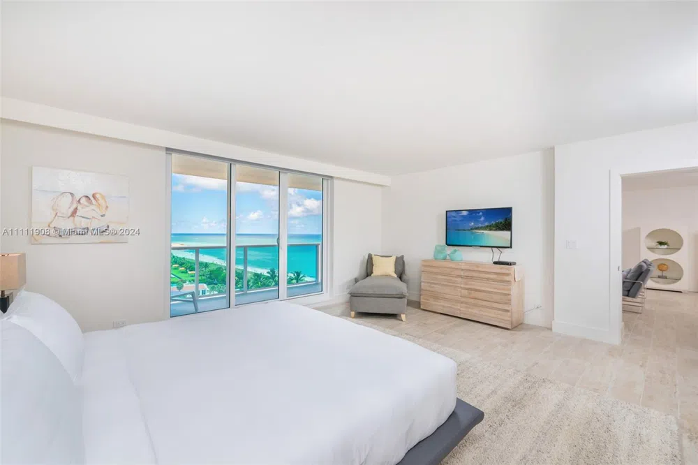 102 24th St #1019 Miami Beach, FL 33139