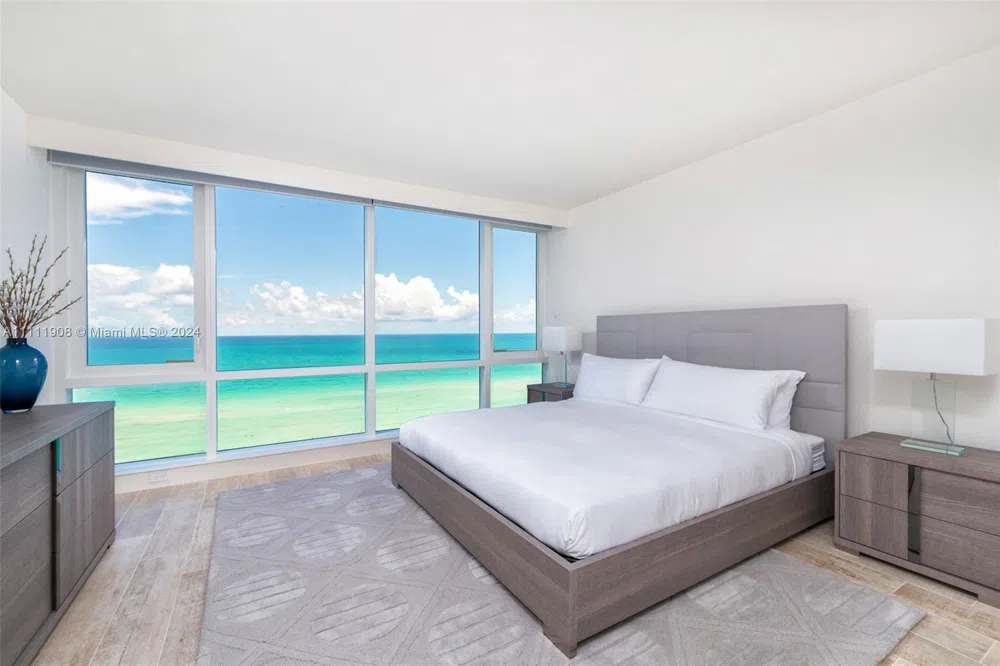 102 24th St #1019 Miami Beach, FL 33139