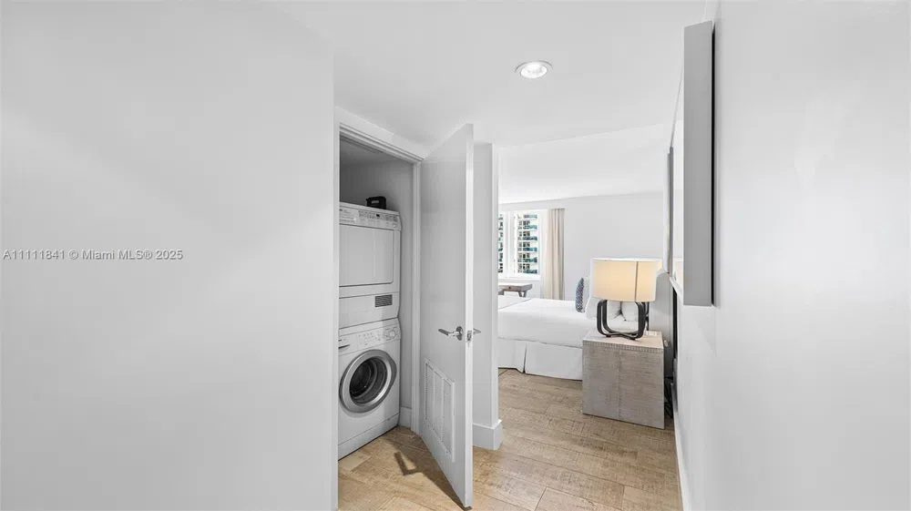 102 24th St #904 Miami Beach, FL 33139