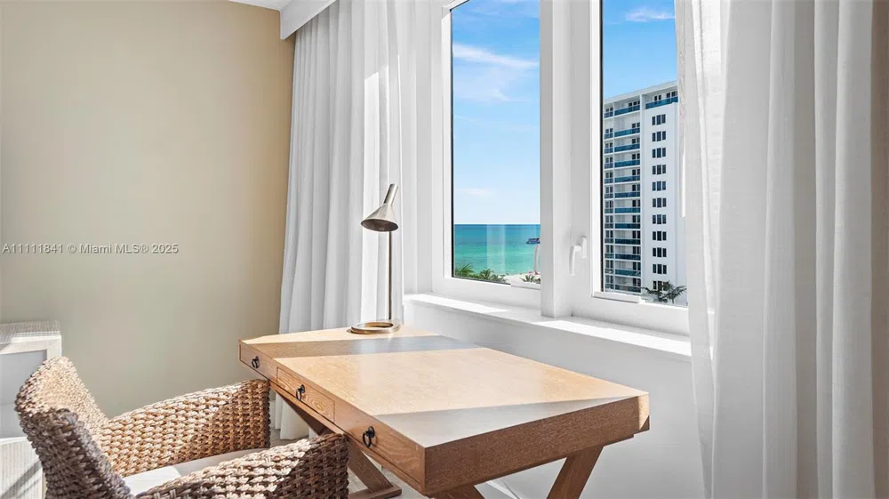 102 24th St #904 Miami Beach, FL 33139