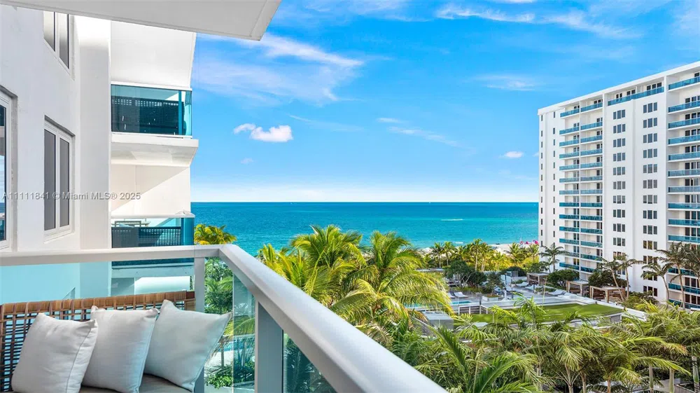 102 24th St #904 Miami Beach, FL 33139