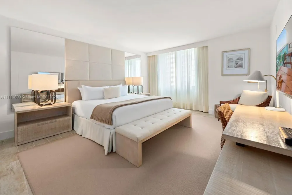102 24th St #1015 Miami Beach, FL 33139