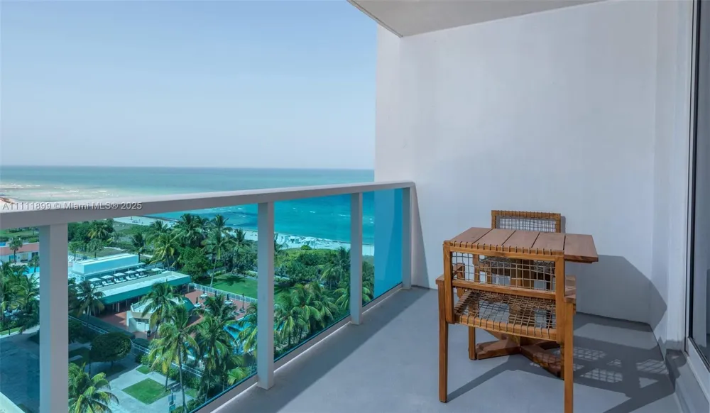 102 24th St #1015 Miami Beach, FL 33139