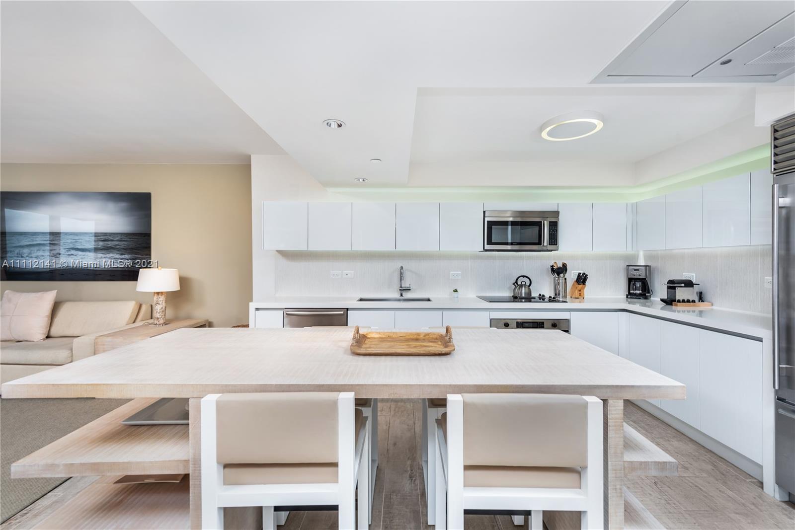 102 24th St #1208 Miami Beach, FL 33139