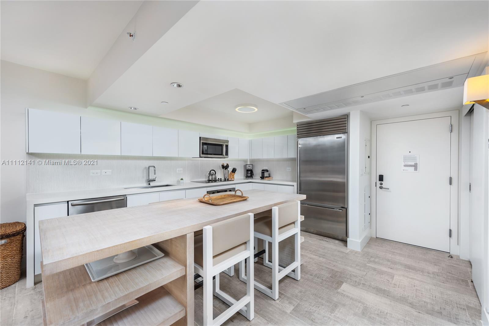 102 24th St #1208 Miami Beach, FL 33139