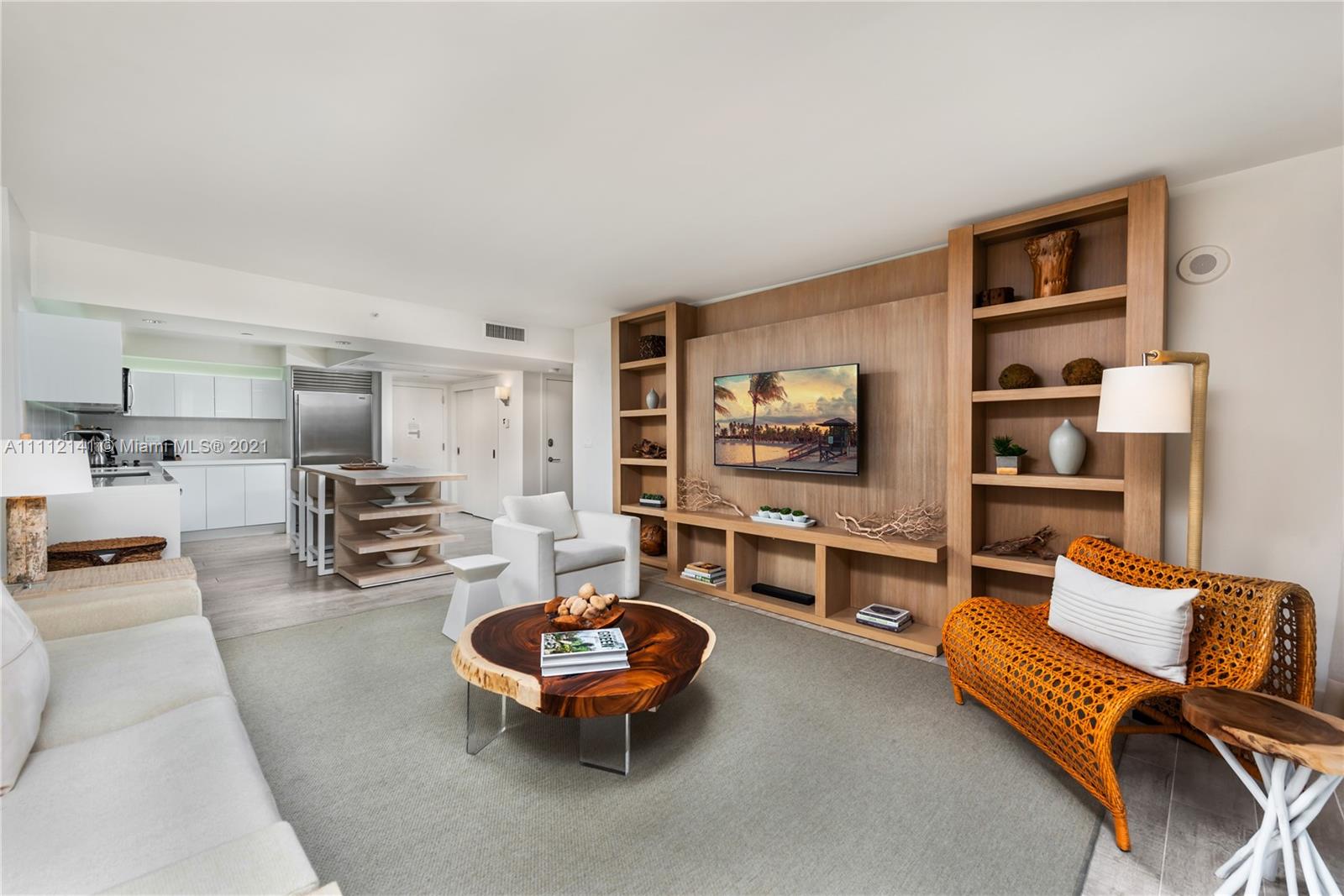 102 24th St #1208 Miami Beach, FL 33139
