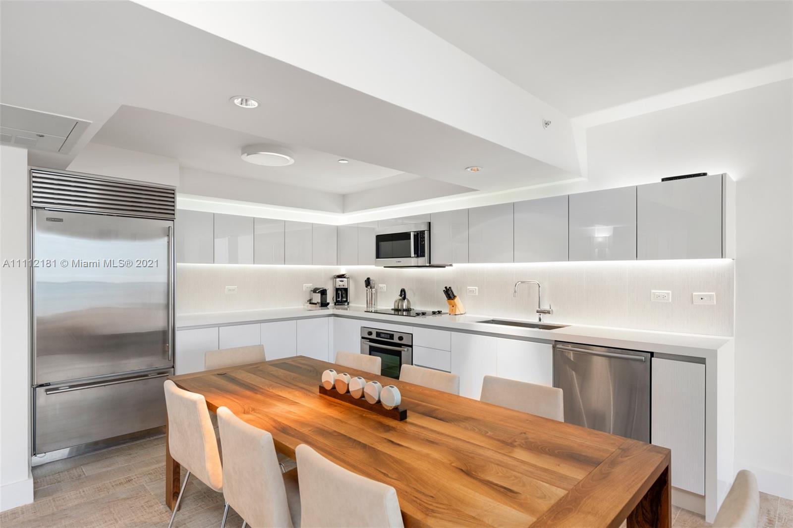 102 24th St #1219 Miami Beach, FL 33139