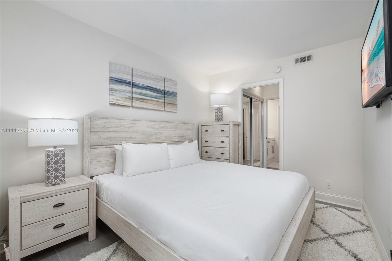 2301 Collins Ave #328 Miami Beach, FL 33139