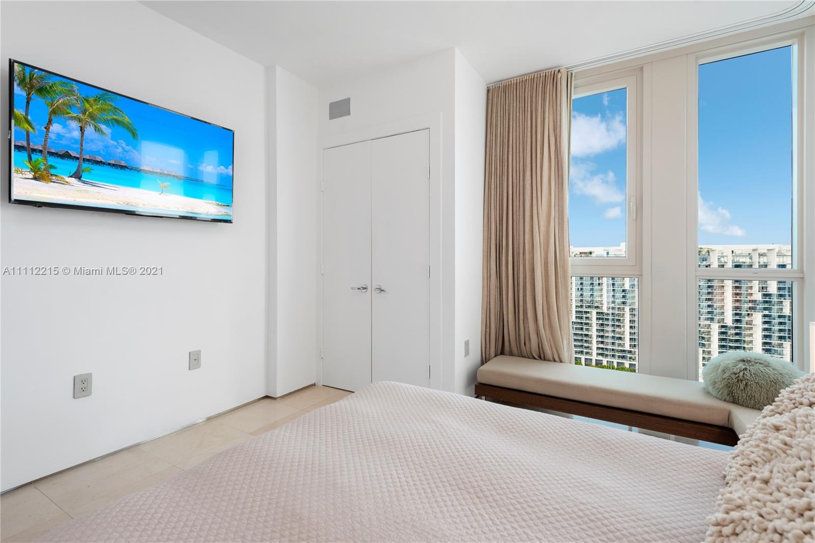 101 20th St #2401 Miami Beach, FL 33139