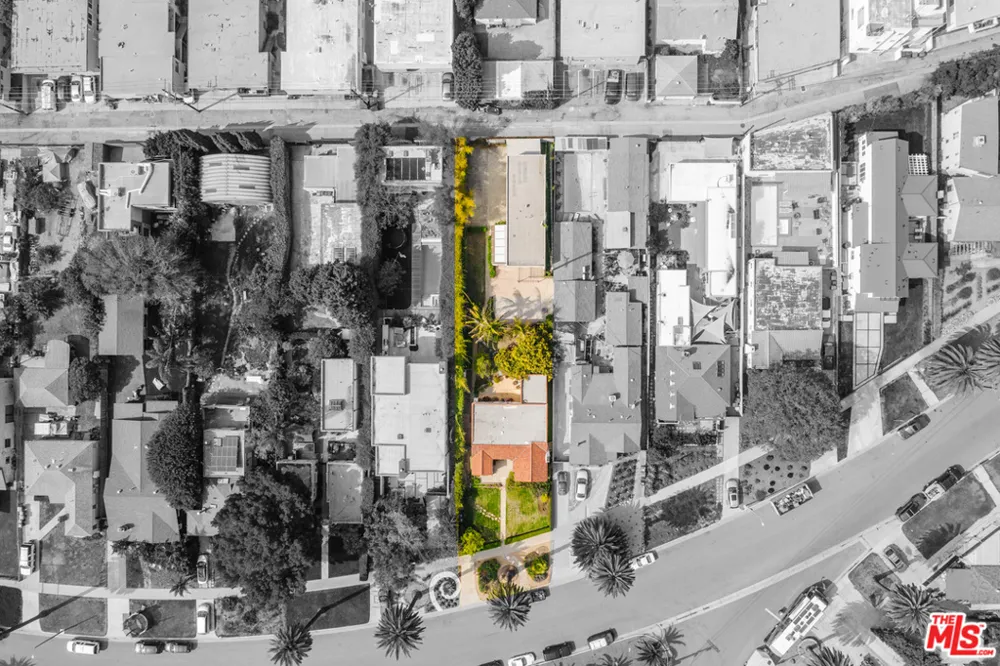 3875 Marcasel Avenue Los Angeles, CA 90066