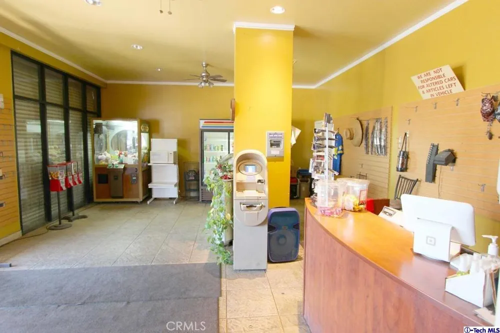 405 E Rosecrans Avenue Gardena, CA 90248