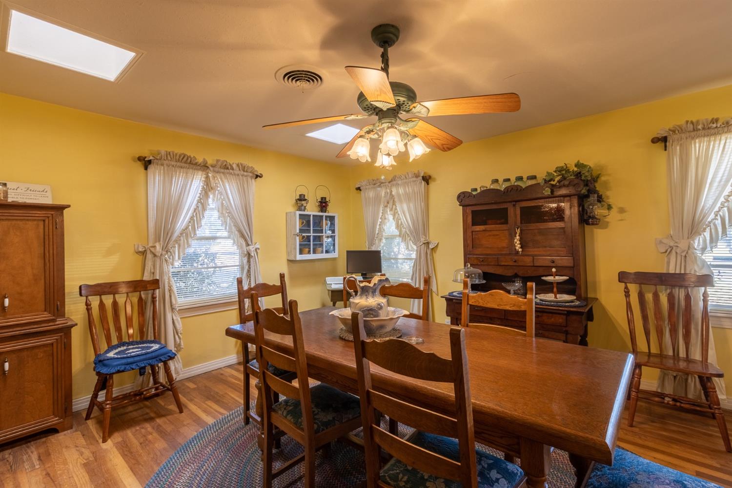 613 W 10th Post, TX 79356