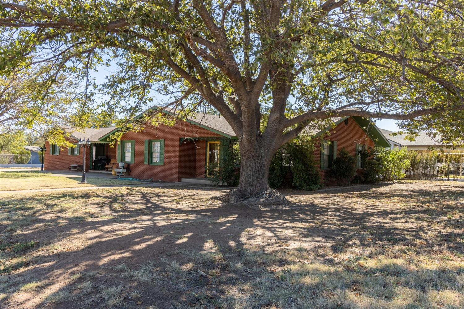 613 W 10th Post, TX 79356