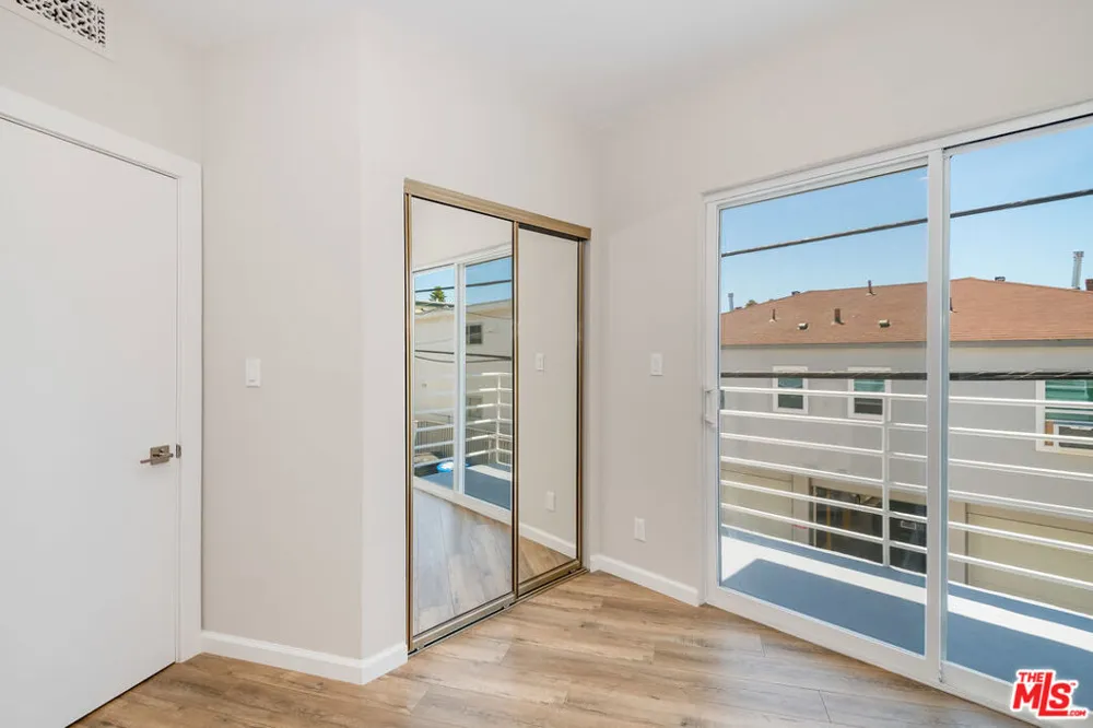 842 11Th Street #8 Santa Monica, CA 90403