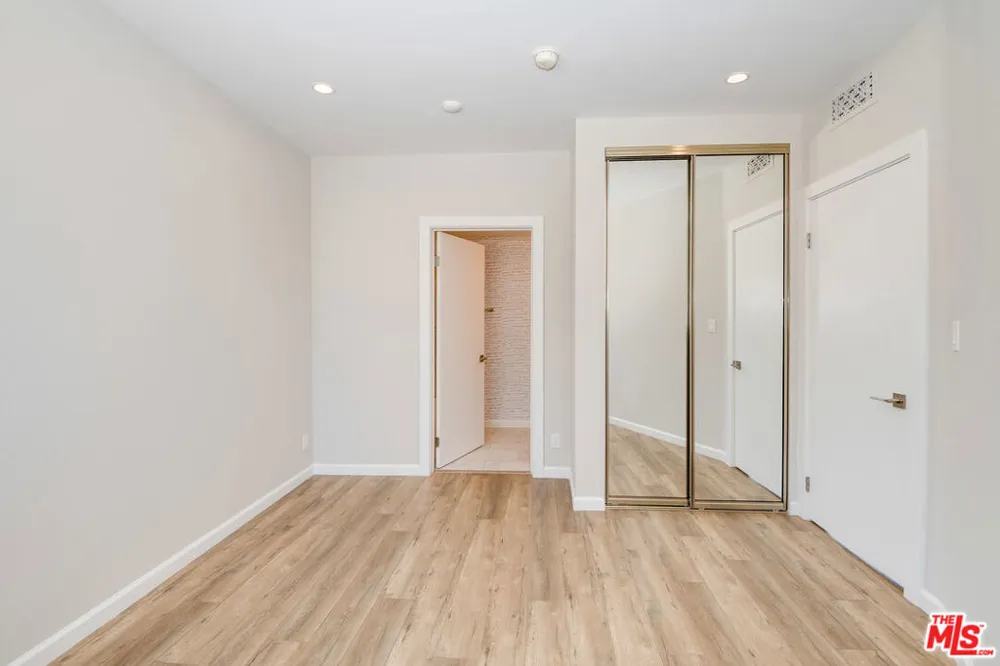 842 11Th Street #8 Santa Monica, CA 90403