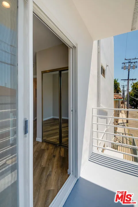 842 11Th Street #8 Santa Monica, CA 90403