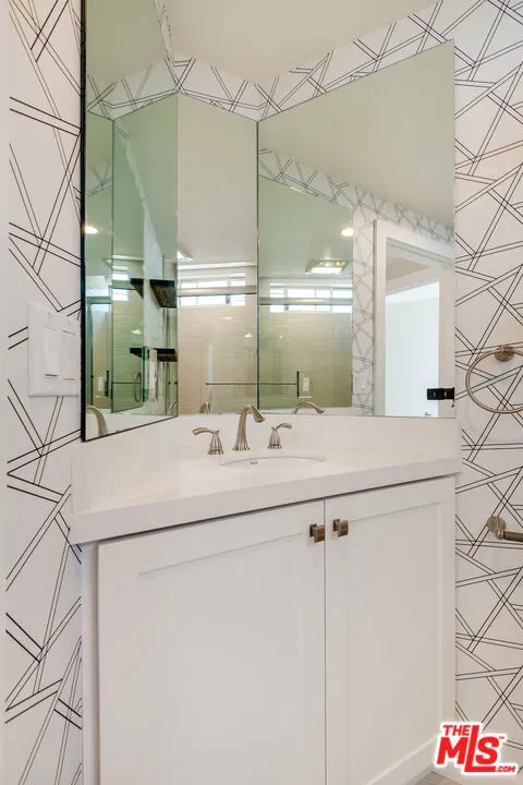 842 11Th Street #8 Santa Monica, CA 90403