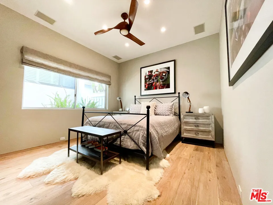 25366 Malibu Road #1 Malibu, CA 90265