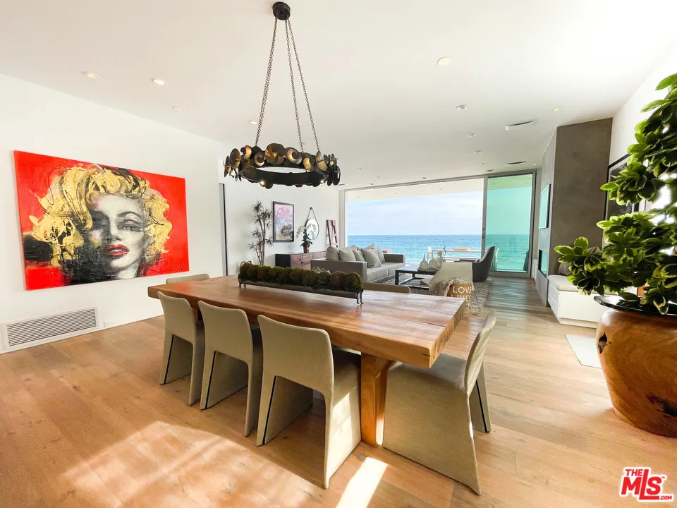 25366 Malibu Road #1 Malibu, CA 90265
