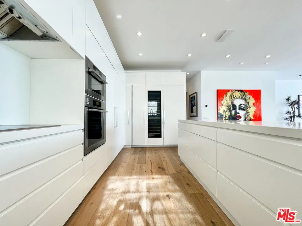25366 Malibu Road #1 Malibu, CA 90265
