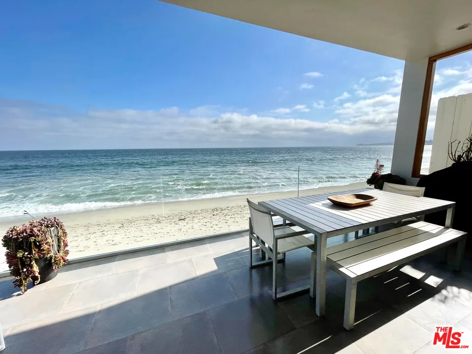 25366 Malibu Road #1 Malibu, CA 90265