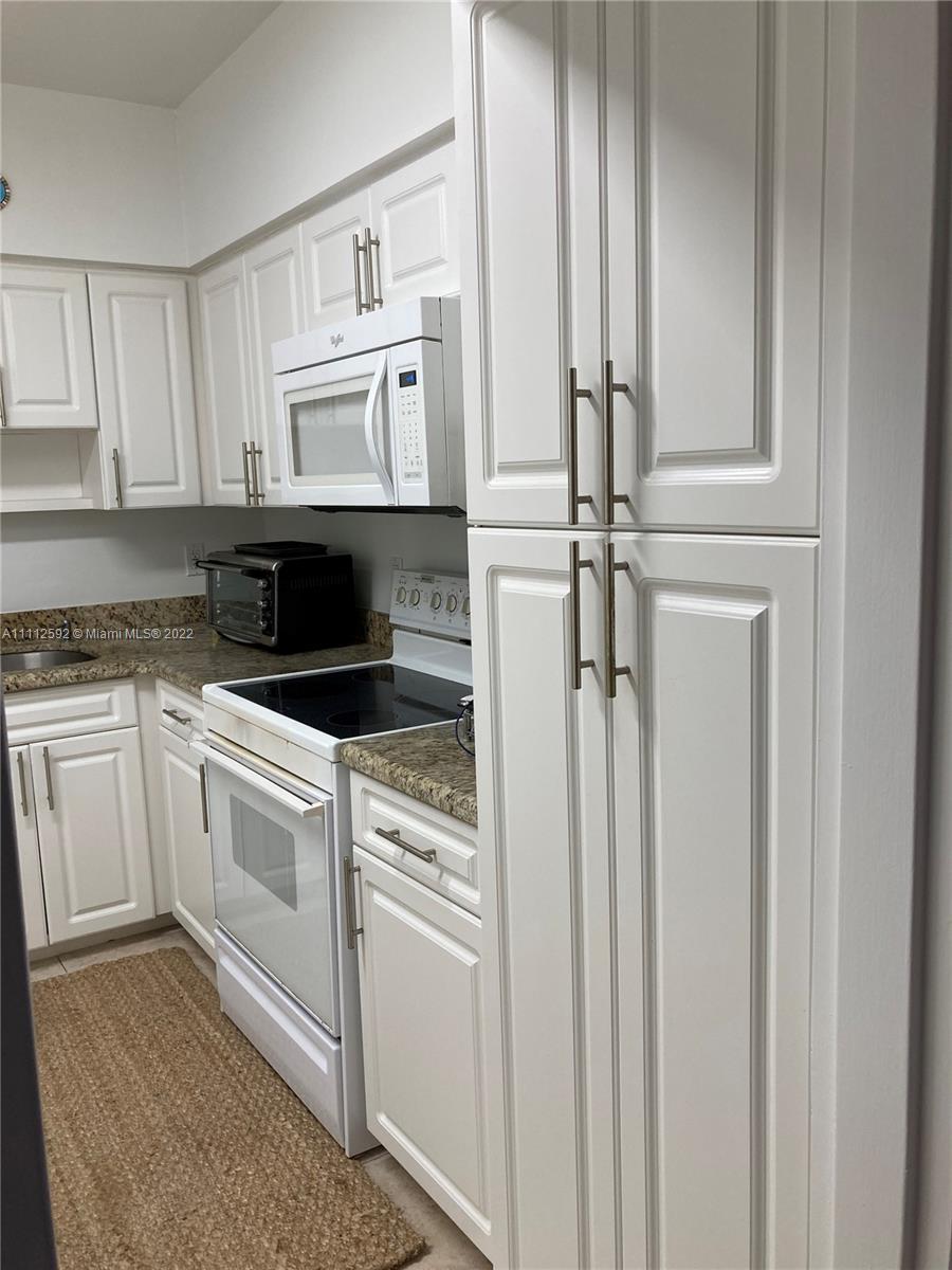5161 Collins Ave #210 Miami Beach, FL 33140