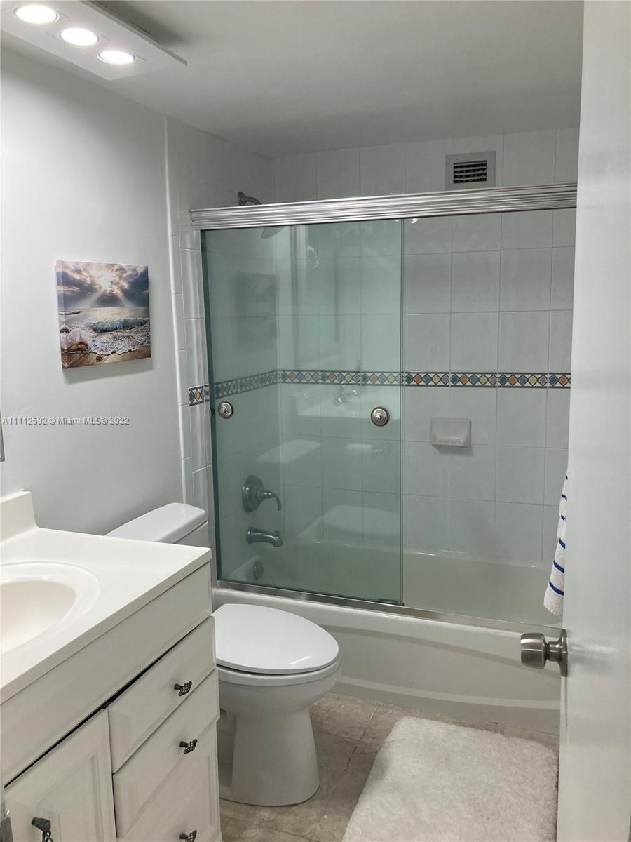5161 Collins Ave #210 Miami Beach, FL 33140