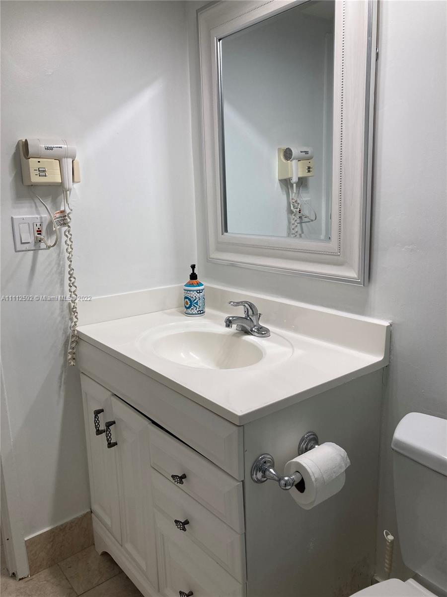 5161 Collins Ave #210 Miami Beach, FL 33140