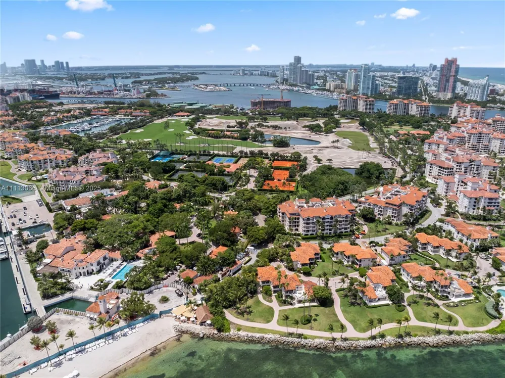 19143 Fisher Island Dr #19143 Miami Beach, FL 33109