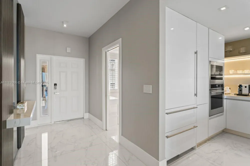 19143 Fisher Island Dr #19143 Miami Beach, FL 33109