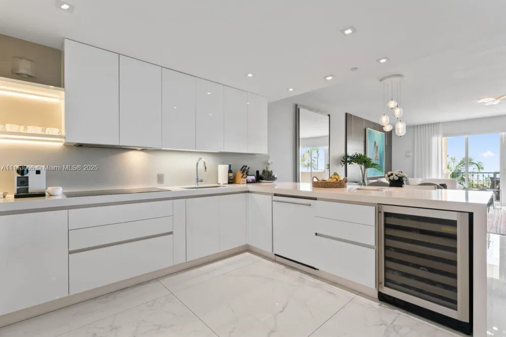 19143 Fisher Island Dr #19143 Miami Beach, FL 33109