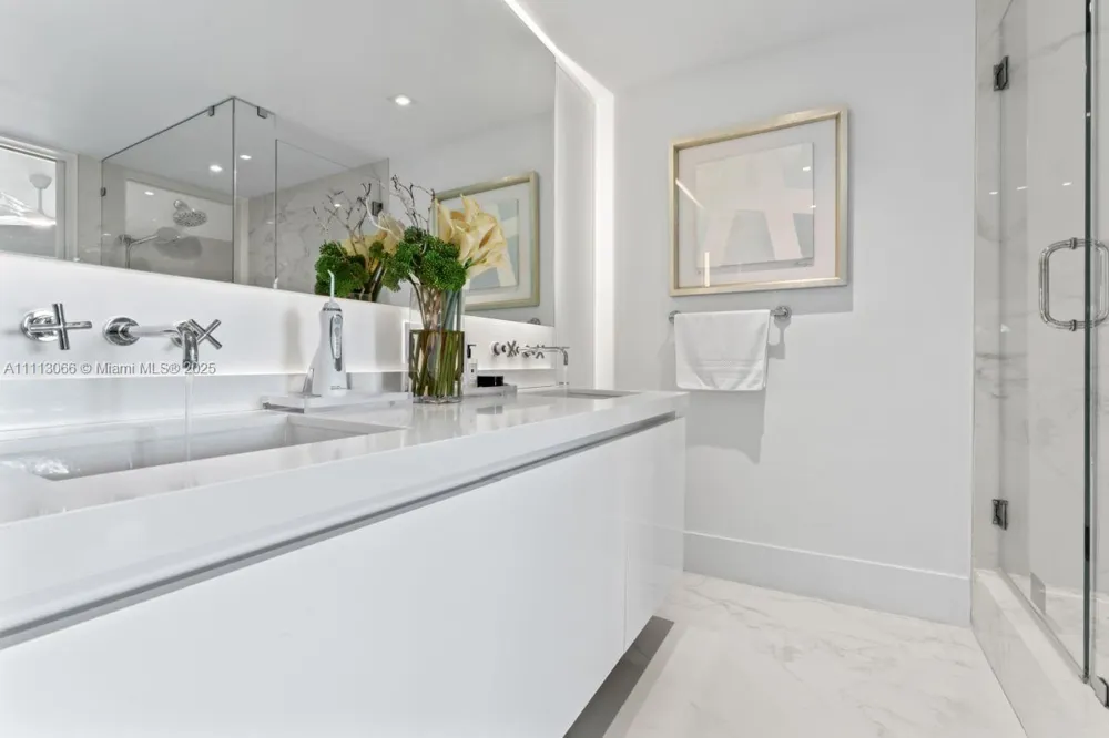 19143 Fisher Island Dr #19143 Miami Beach, FL 33109