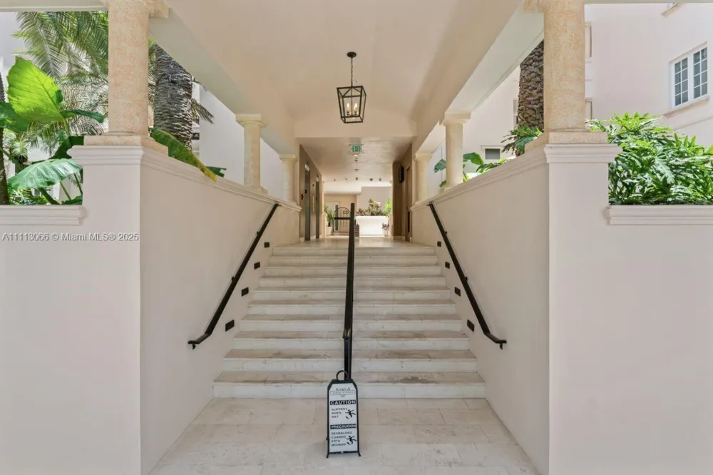 19143 Fisher Island Dr #19143 Miami Beach, FL 33109