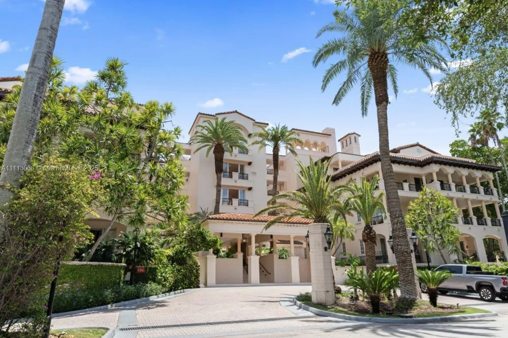 19143 Fisher Island Dr #19143 Miami Beach, FL 33109