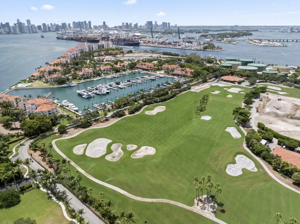 19143 Fisher Island Dr #19143 Miami Beach, FL 33109