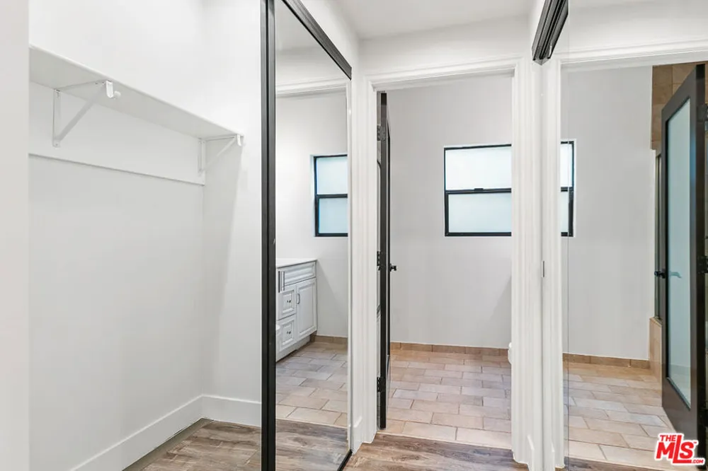 7223 Willoughby Avenue #105 Los Angeles, CA 90046