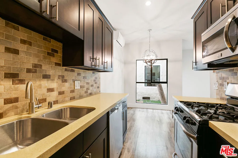 7223 Willoughby Avenue #105 Los Angeles, CA 90046