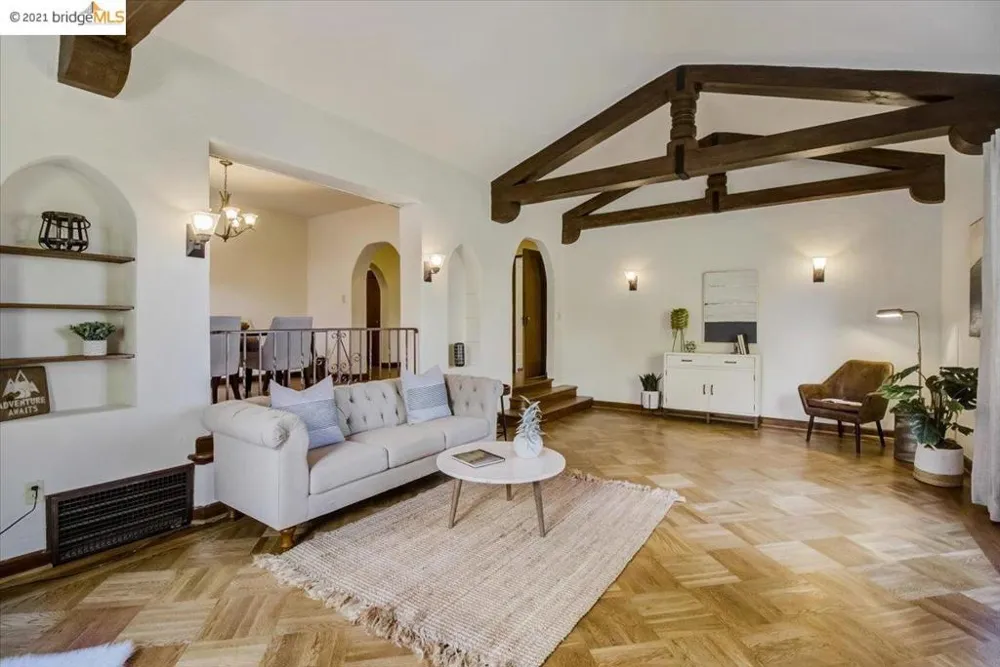 882 Alma Pl Oakland, CA 94610