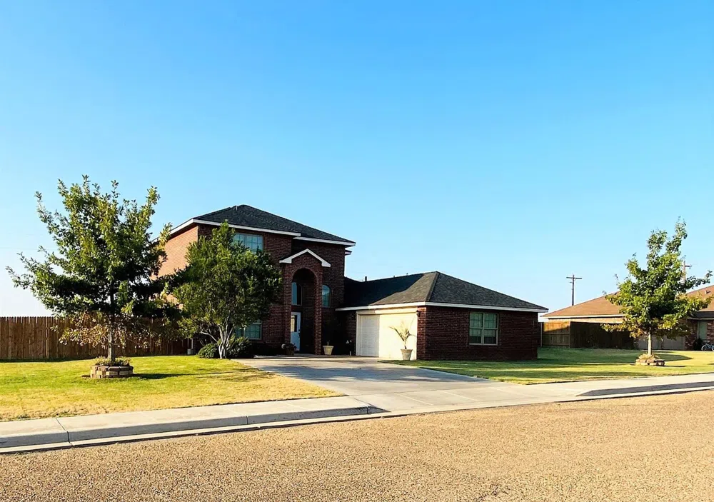 1404 5th Street Plains, TX 79355