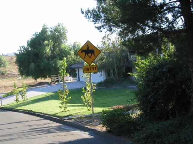 Avenida Estrada Temecula, CA 92591